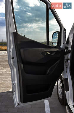 Грузовой фургон Mercedes-Benz Sprinter 2021 в 