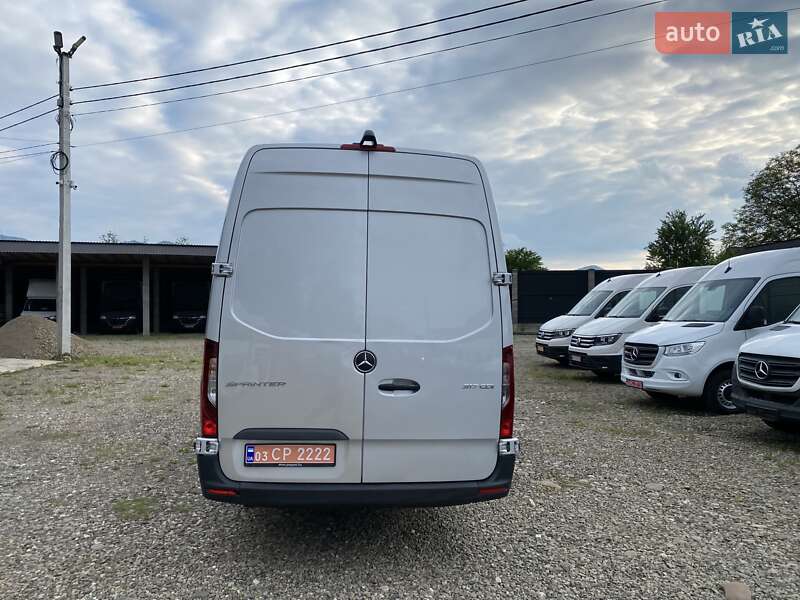 Грузовой фургон Mercedes-Benz Sprinter 2023 в Хусте