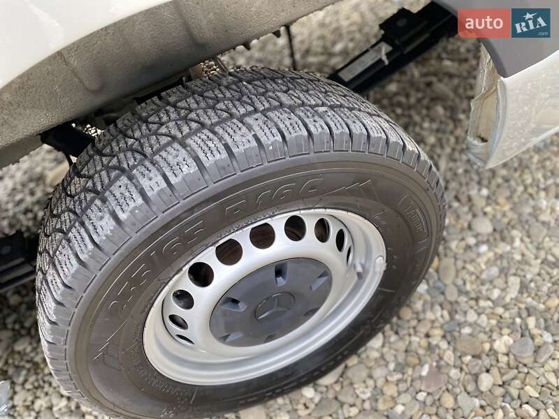 Грузовой фургон Mercedes-Benz Sprinter 2023 в Хусте