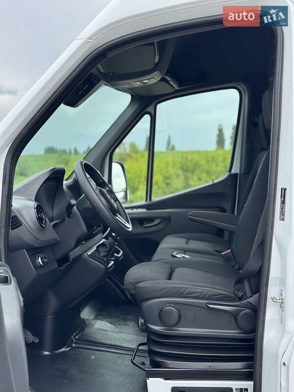 Грузовой фургон Mercedes-Benz Sprinter 2022 в Ровно