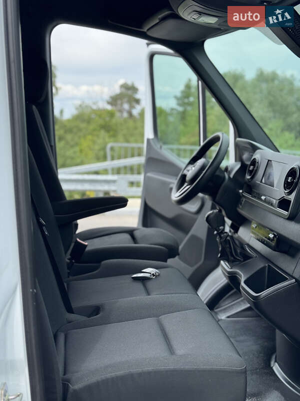 Грузовой фургон Mercedes-Benz Sprinter 2022 в Ровно