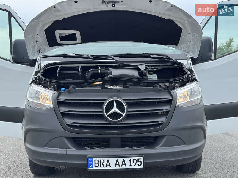 Грузовой фургон Mercedes-Benz Sprinter 2022 в Ровно