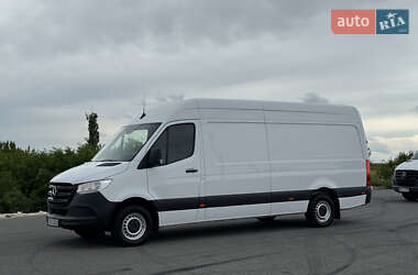Грузовой фургон Mercedes-Benz Sprinter 2020 в 