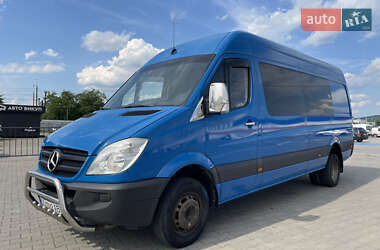 Грузопассажирский фургон Mercedes-Benz Sprinter 2009 в Черновцах