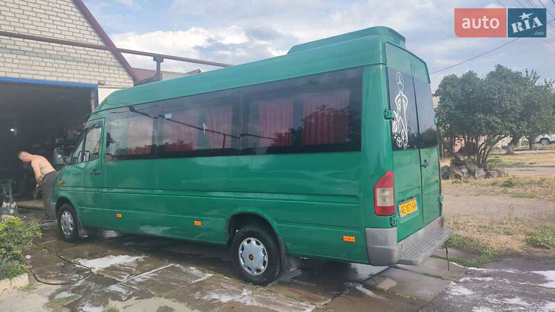 Микроавтобус Mercedes-Benz Sprinter 2001 в Кривом Роге