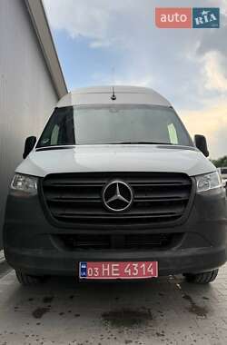 Грузопассажирский фургон Mercedes-Benz Sprinter 2019 в 