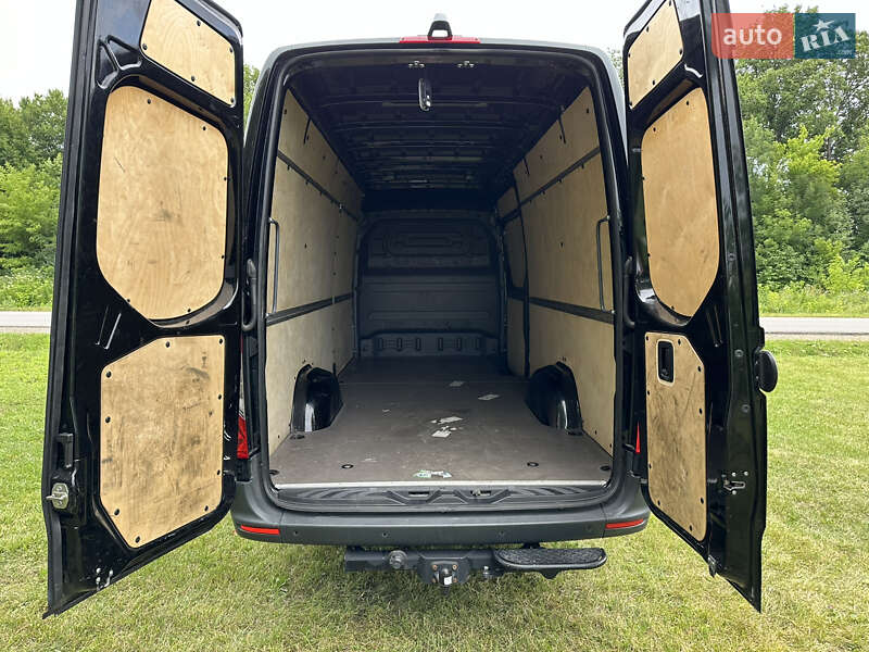 Грузопассажирский фургон Mercedes-Benz Sprinter 2020 в Кадубовцах