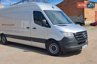 Грузовой фургон Mercedes-Benz Sprinter 2020 в 