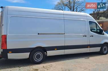 Грузовой фургон Mercedes-Benz Sprinter 2020 в 