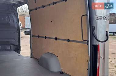 Грузовой фургон Mercedes-Benz Sprinter 2020 в 