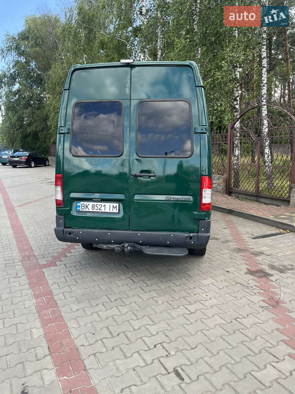 Грузовой фургон Mercedes-Benz Sprinter 2002 в Маневичах