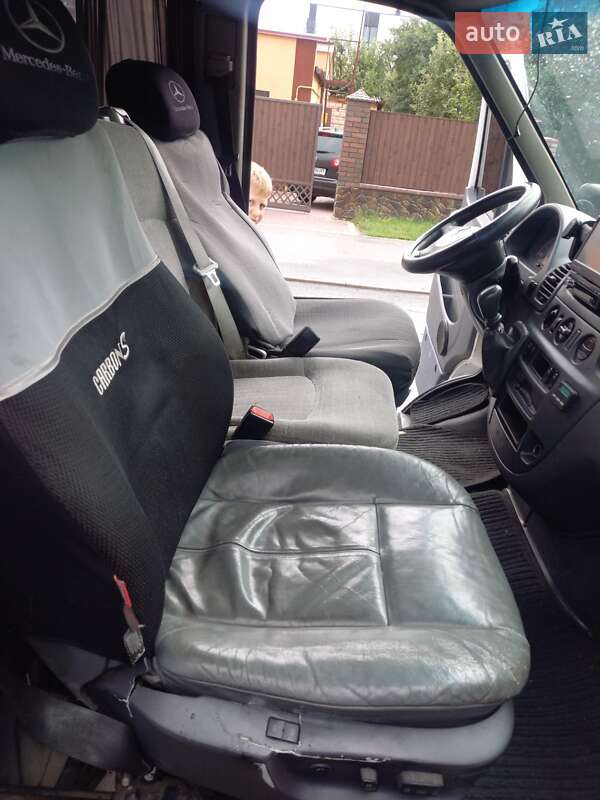 Вантажопасажирський фургон Mercedes-Benz Sprinter 2005 в Вінниці