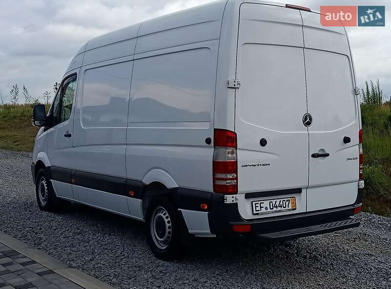 Грузовой фургон Mercedes-Benz Sprinter 2017 в Ровно