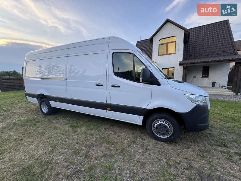 Грузовой фургон Mercedes-Benz Sprinter 2018 в 