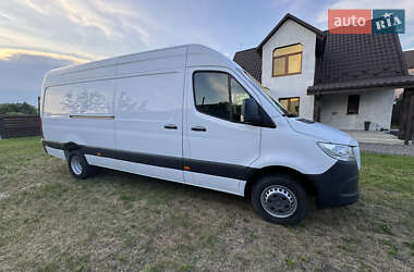 Грузовой фургон Mercedes-Benz Sprinter 2018 в 