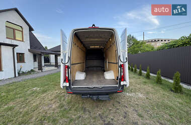 Грузовой фургон Mercedes-Benz Sprinter 2018 в 