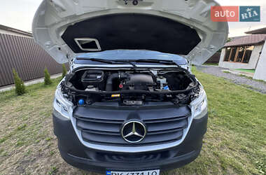 Грузовой фургон Mercedes-Benz Sprinter 2018 в 
