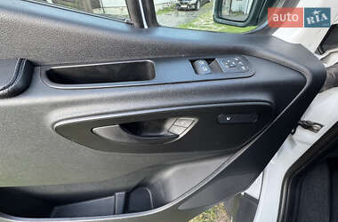 Грузовой фургон Mercedes-Benz Sprinter 2018 в 