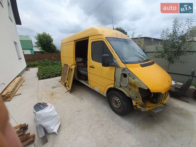 Mercedes-Benz Sprinter 2003