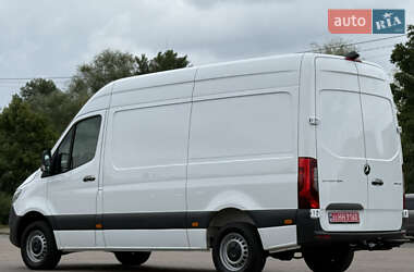Грузовой фургон Mercedes-Benz Sprinter 2021 в 