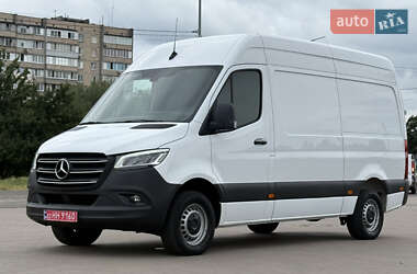 Грузовой фургон Mercedes-Benz Sprinter 2021 в 