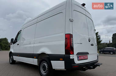 Грузовой фургон Mercedes-Benz Sprinter 2021 в 