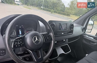 Грузовой фургон Mercedes-Benz Sprinter 2021 в 