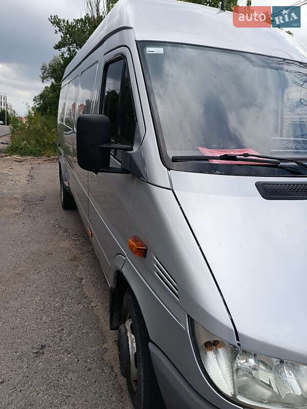 Вантажний фургон Mercedes-Benz Sprinter 2005 в Підволочиську