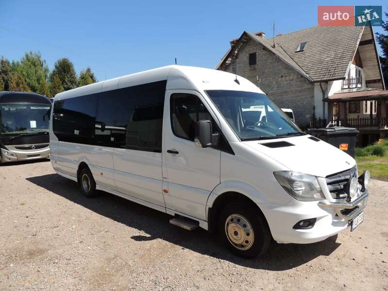 Туристичний / Міжміський автобус Mercedes-Benz Sprinter 2014 в Сумах