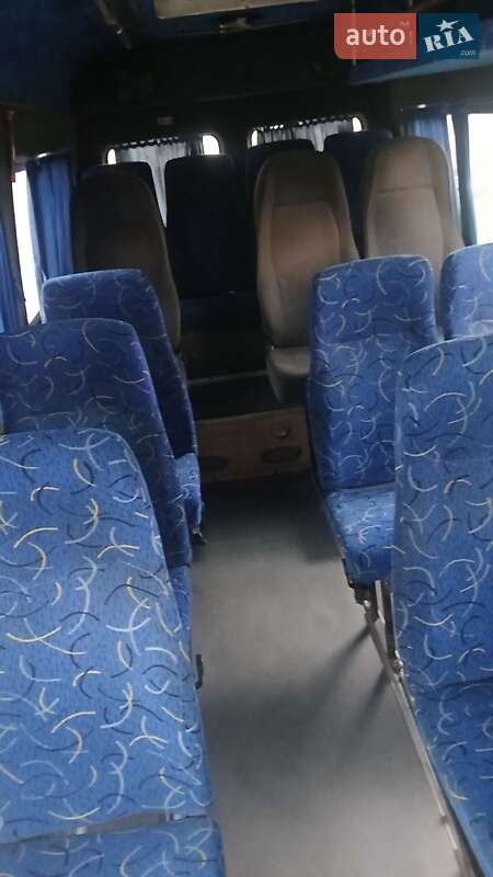 Микроавтобус Mercedes-Benz Sprinter 2002 в Надворной