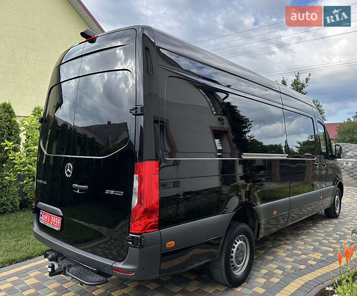 Грузопассажирский фургон Mercedes-Benz Sprinter 2020 в Кадубовцах