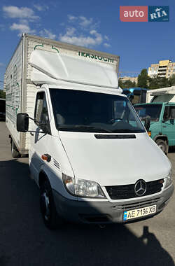 Грузовой фургон Mercedes-Benz Sprinter 2003 в 