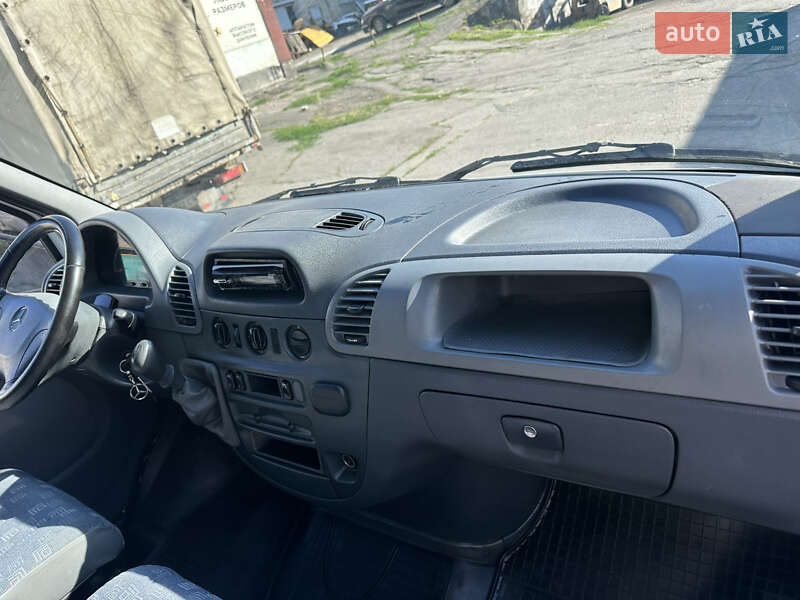 Грузовой фургон Mercedes-Benz Sprinter 2003 в Днепре