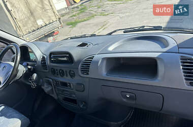 Грузовой фургон Mercedes-Benz Sprinter 2003 в 