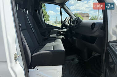 Грузовой фургон Mercedes-Benz Sprinter 2020 в 