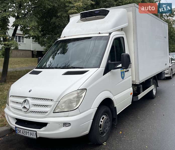 Mercedes-Benz Sprinter 2013
