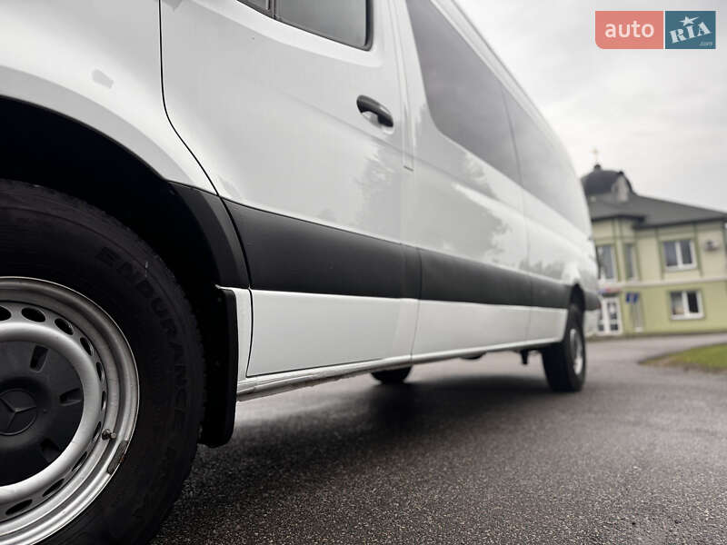 Вантажний фургон Mercedes-Benz Sprinter 2019 в Калуші