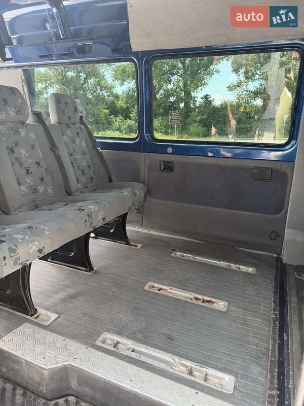 Микроавтобус Mercedes-Benz Sprinter 2005 в Хотине