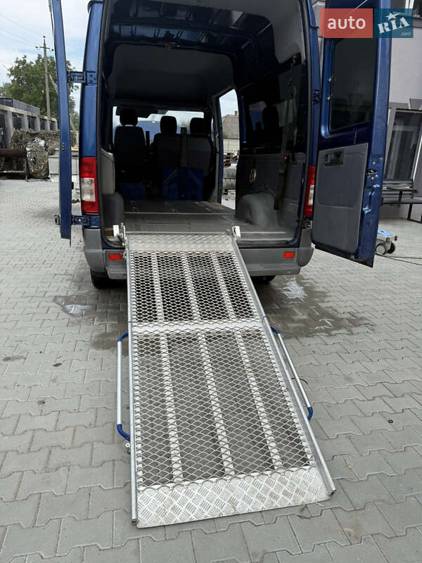 Микроавтобус Mercedes-Benz Sprinter 2005 в Хотине