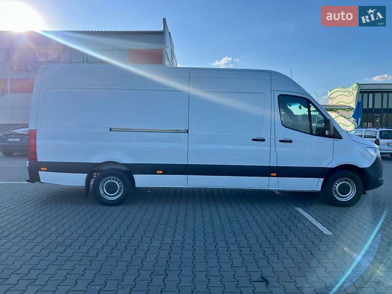 Грузовой фургон Mercedes-Benz Sprinter 2021 в Нововолынске