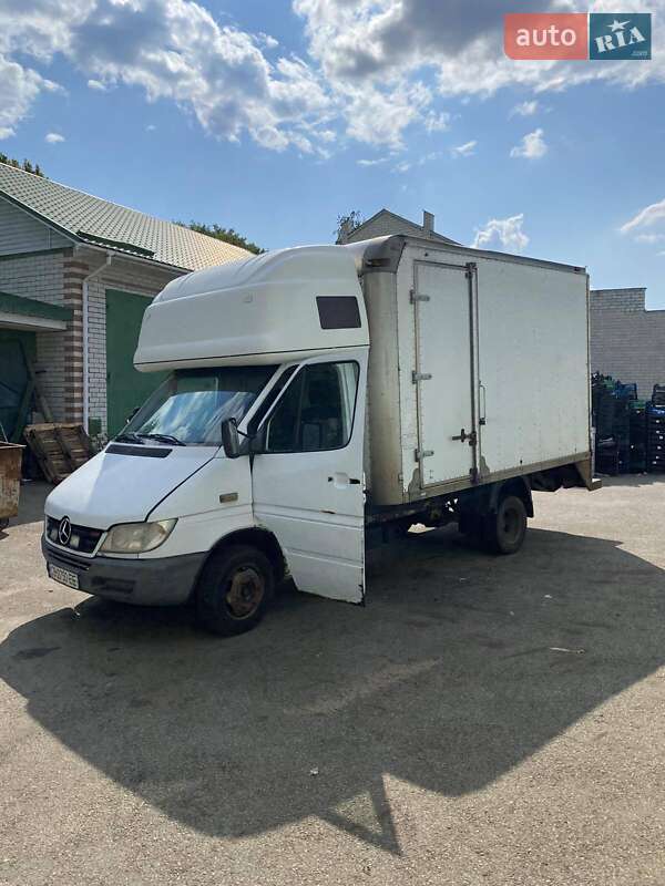 Mercedes-Benz Sprinter 2004
