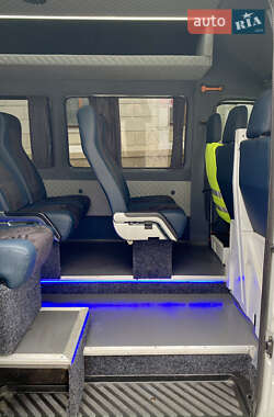Микроавтобус Mercedes-Benz Sprinter 1998 в 