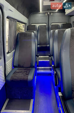 Микроавтобус Mercedes-Benz Sprinter 1998 в 