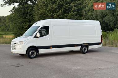 Грузовой фургон Mercedes-Benz Sprinter 2020 в 