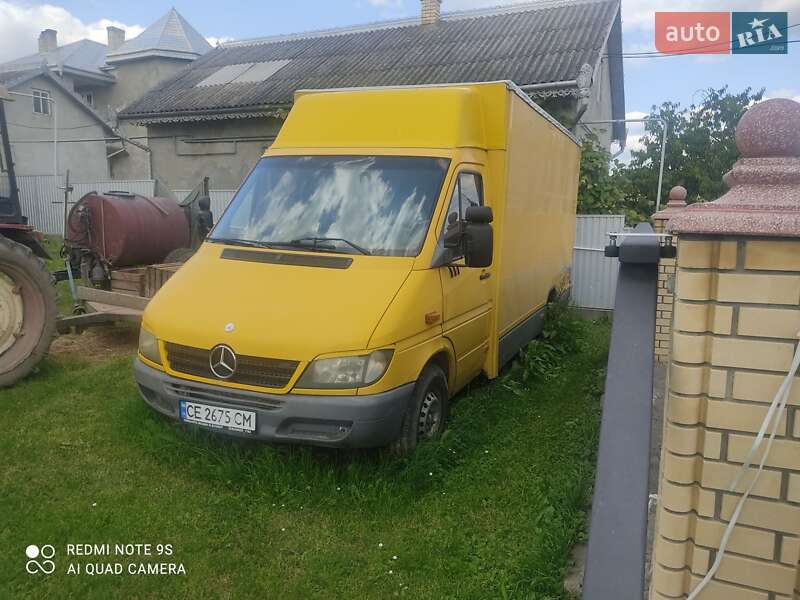 Вантажний фургон Mercedes-Benz Sprinter 2003 в Чернівцях