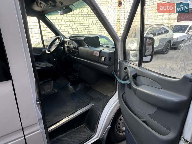 Микроавтобус Mercedes-Benz Sprinter 1998 в Киеве