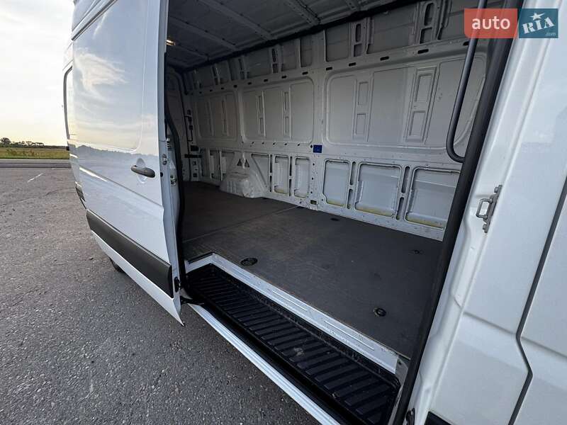 Вантажний фургон Mercedes-Benz Sprinter 2019 в Рівному