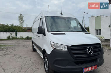 Грузовой фургон Mercedes-Benz Sprinter 2020 в 