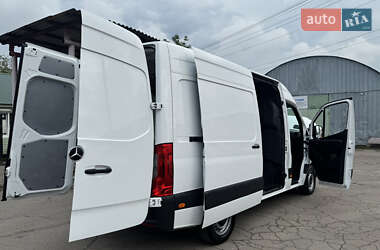 Грузовой фургон Mercedes-Benz Sprinter 2020 в 