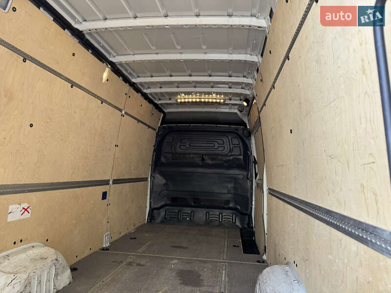 Грузовой фургон Mercedes-Benz Sprinter 2020 в Черновцах